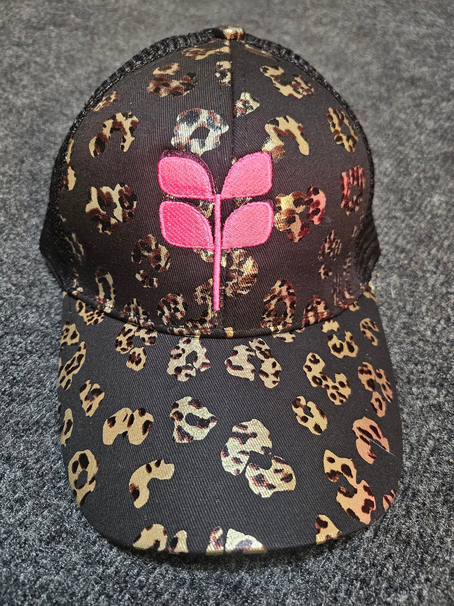 OOPSIE CAP BLACK metallic leopard print 3 way pony/bun Cap - PINK embroidered leaf
