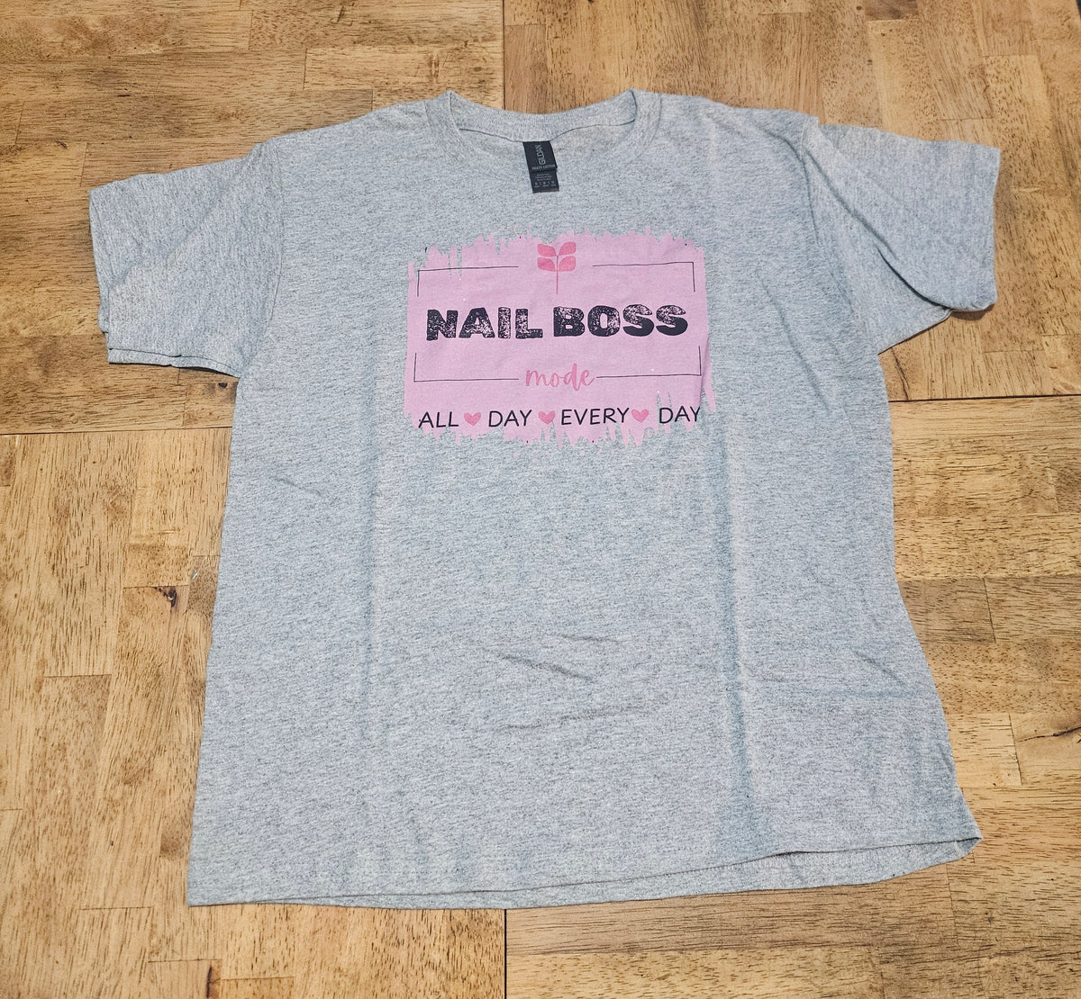 YOUTH MEDIUM - Gildan - DTF Nail Boss logo