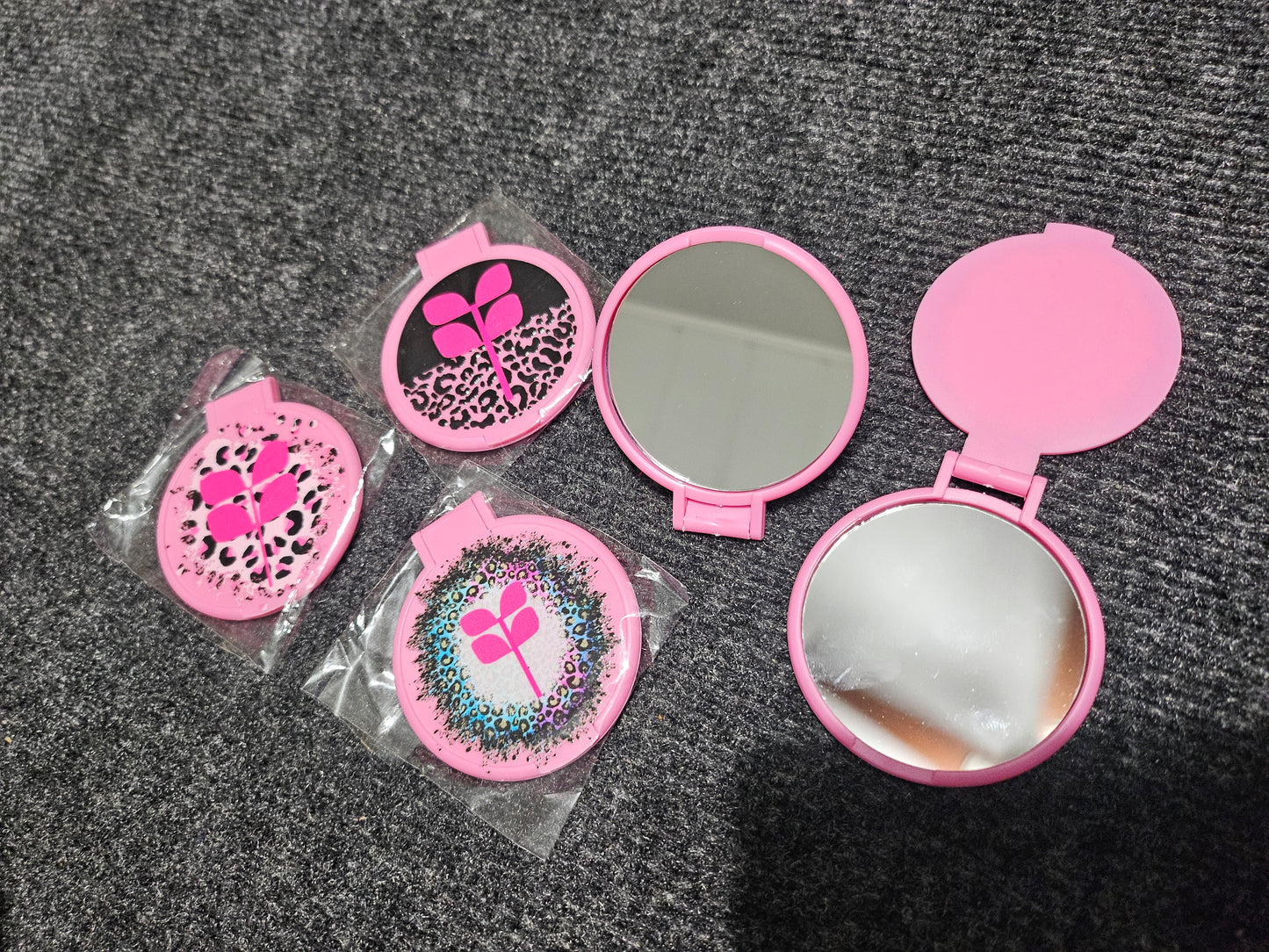Compact Mirror