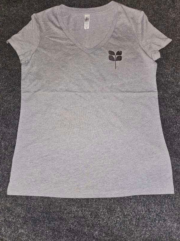 #11 200RV LADIES MEDIUM RETAIL FIT - METALLIC SILVER FOIL DTF